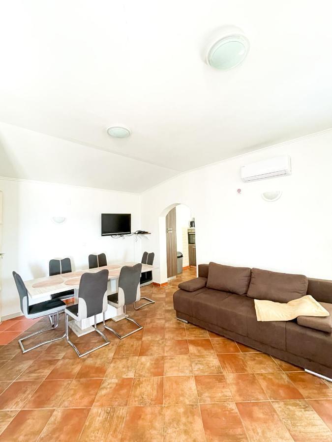 Villa Lara  Novaglia Esterno foto